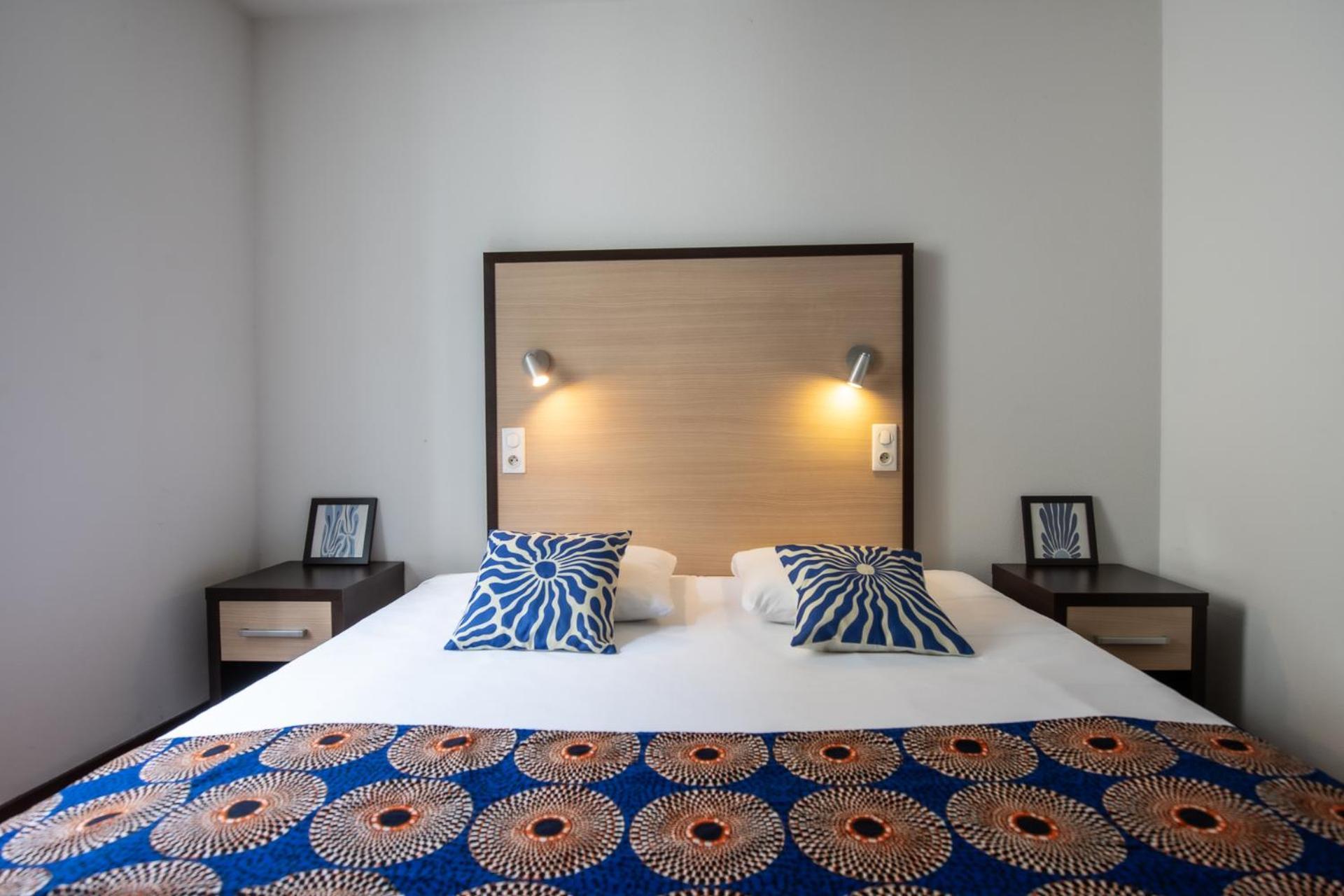 Logis Hotel Le Commerce Navarrenx Экстерьер фото